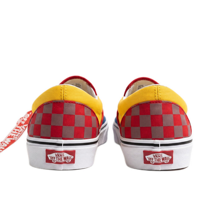 Heel view showing the red checkerboard pattern and "Off The Wall" logo plates.